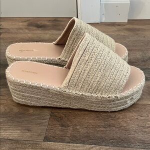NWOT PrettyLittleThing Natural Woven Espadrille wedge sandals sz 8